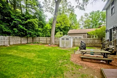 679 Parker St, Springfield, MA 01129 - Photo 6
