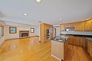 76 Shawmut St, Quincy, MA 02169 - Photo 4