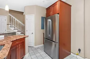 49 Bradford Commons Ln, Braintree, MA 02184 - Photo 8
