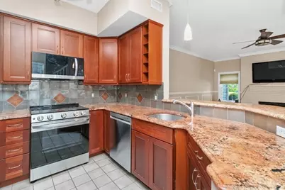 49 Bradford Commons Ln #49, Braintree, MA 02184 - Photo 10