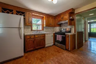 113 Oak St, Weymouth, MA 02190 - Photo 4