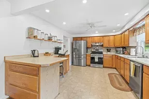 121 Mylod St, Walpole, MA 02081 - Photo 12