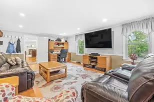 121 Mylod St, Walpole, MA 02081 - Photo 20