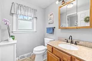 121 Mylod St, Walpole, MA 02081 - Photo 18