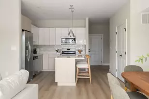 13 Wentworth Rd, Quincy, MA 02170 - Photo 6