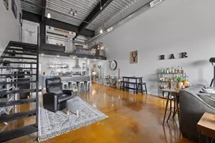 950 Broadway, Chelsea, MA 02150 - Photo 2