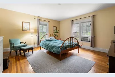212 Chestnut Ave, Boston, MA 02130 - Photo 10