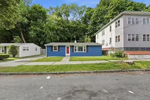 165 Hampden St, Springfield, MA 01151 - Photo 4