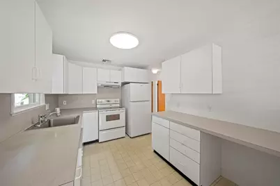 27 Cindy Ln, Braintree, MA 02184 - Photo 4