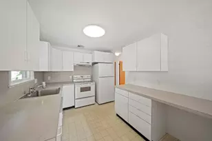 27 Cindy Ln, Braintree, MA 02184 - Photo 4