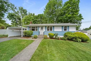 27 Cindy Ln, Braintree, MA 02184 - Photo 2