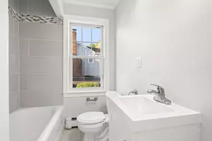 24 Bloomfield St, Quincy, MA 02171 - Photo 12
