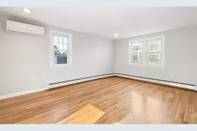 24 Bloomfield St, Quincy, MA 02171 - Photo 16