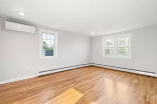 24 Bloomfield St, Quincy, MA 02171 - Photo 16