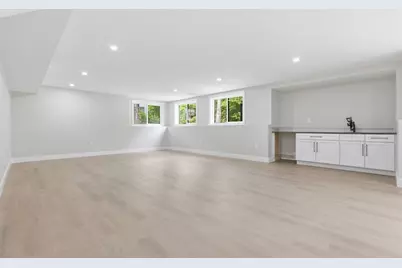 174 Winn St, Burlington, MA 01803 - Photo 32