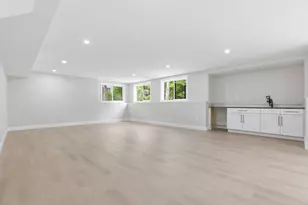 174 Winn St, Burlington, MA 01803 - Photo 32