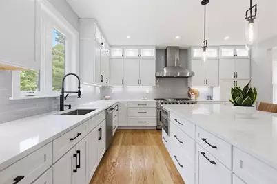 174 Winn St, Burlington, MA 01803 - Photo 6