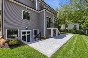 174 Winn St, Burlington, MA 01803 - Photo 34