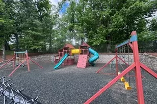 18 Shrewsbury Green Dr, Shrewsbury, MA 01545 - Photo 18