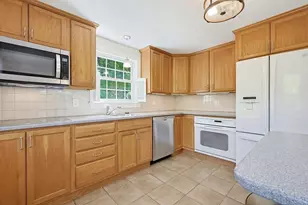 4 Meadow Ln, Walpole, MA 02081 - Photo 12