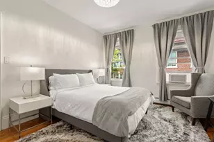 19 Walker St, Boston, MA 02129 - Photo 8