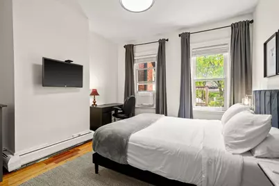 19 Walker St, Boston, MA 02129 - Photo 10