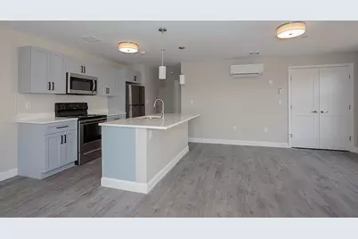 882 Massachusetts Ave #3A, Arlington, MA 02474 - Photo 2