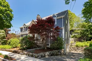10 Hillsdale Rd, Arlington, MA 02476 - Photo 2