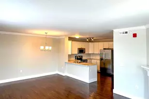 978 Worcester, Wellesley, MA 02482 - Photo 4