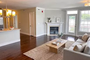 978 Worcester, Wellesley, MA 02482 - Photo 2