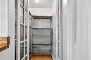 146 Poplar St, Boston, MA 02131 - Photo 10
