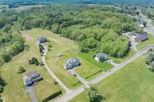 9 Mill Valley Rd, Hadley, MA 01035 - Photo 6