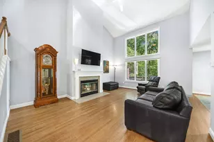 202 Dahlia Dr, Wayland, MA 01778 - Photo 6