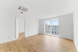 1035 Commonwealth Ave, Boston, MA 02215 - Photo 4