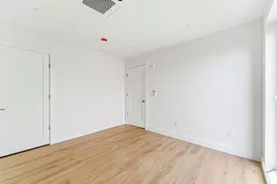 1035 Commonwealth Ave, Boston, MA 02215 - Photo 8