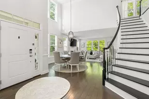 2 Hummingbird Wy, Methuen, MA 01844 - Photo 4