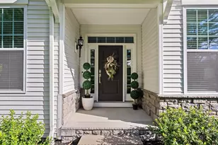 2 Hummingbird Wy, Methuen, MA 01844 - Photo 2