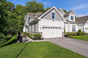 2 Hummingbird Wy, Methuen, MA 01844 - Photo 2