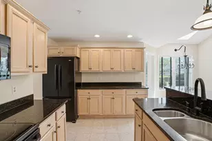 70 Orchard Meadow Dr, Shrewsbury, MA 01545 - Photo 8