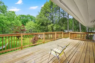 135 Rogers Ave, West Springfield, MA 01089 - Photo 8