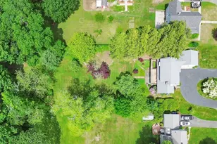 135 Rogers Ave, West Springfield, MA 01089 - Photo 2