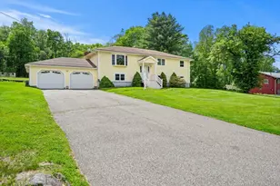 240 Hampstead St, Methuen, MA 01844 - Photo 4