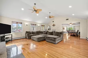 240 Hampstead St, Methuen, MA 01844 - Photo 16