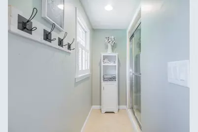 9 Stuart Ave, Plymouth, MA 02360 - Photo 8