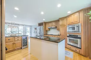 9 Stuart Ave, Plymouth, MA 02360 - Photo 6