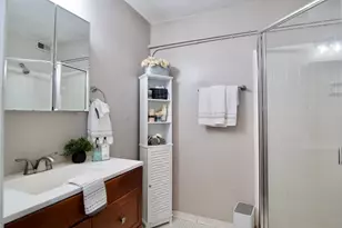 264 Nassau Dr, Springfield, MA 01129 - Photo 20