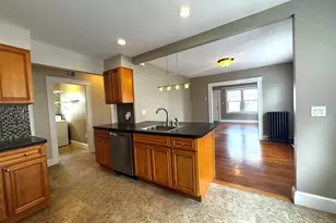 56 Dix St, Waltham, MA 02453 - Photo 4