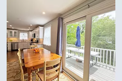 11 Hargrave Cir #B, Newton, MA 02461 - Photo 8