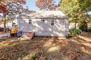 5 Oliver St, Randolph, MA 02368 - Photo 4