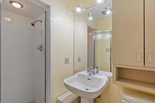 10 Dick Dr, Worcester, MA 01609 - Photo 32